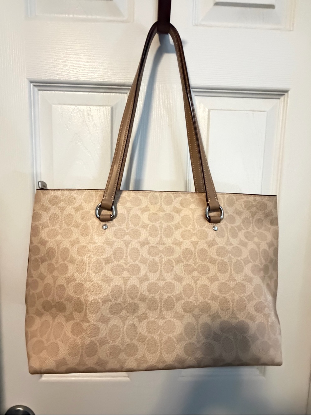 Coach Station Tote Bag in Signature Canvas - Khaki/Chalk - Picture 2 of 14